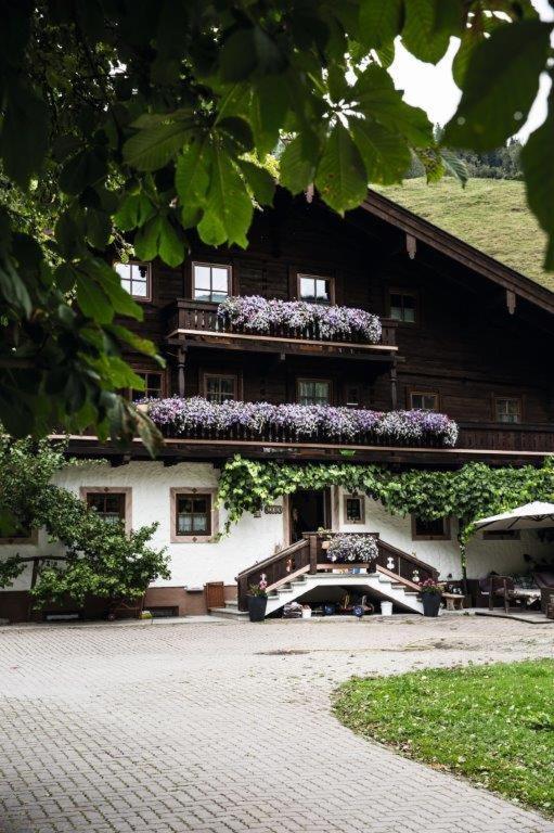 Bed and Breakfast Hochwart Hof Bed & Breakfast Saalbach-Hinterglemm Zewnętrze zdjęcie