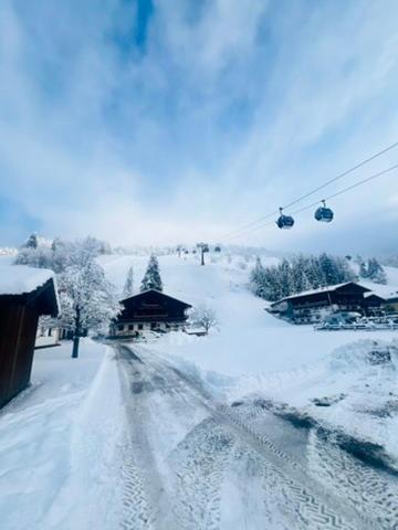 Bed and Breakfast Hochwart Hof Bed & Breakfast Saalbach-Hinterglemm Zewnętrze zdjęcie